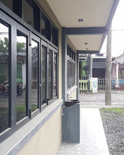 Selasar samping